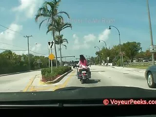 Man Fucked Women at The Bar